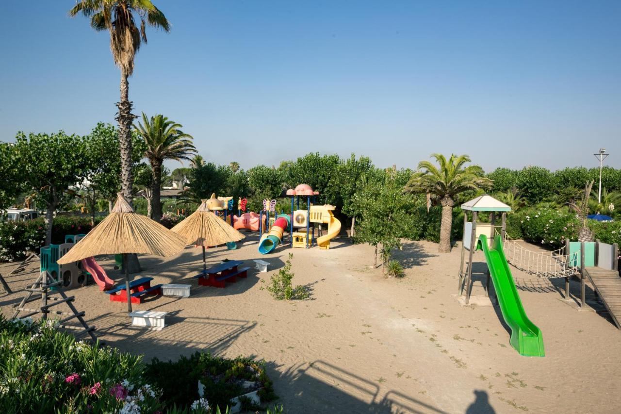 African Beach Hotel-Residence Manfredonia Zewnętrze zdjęcie