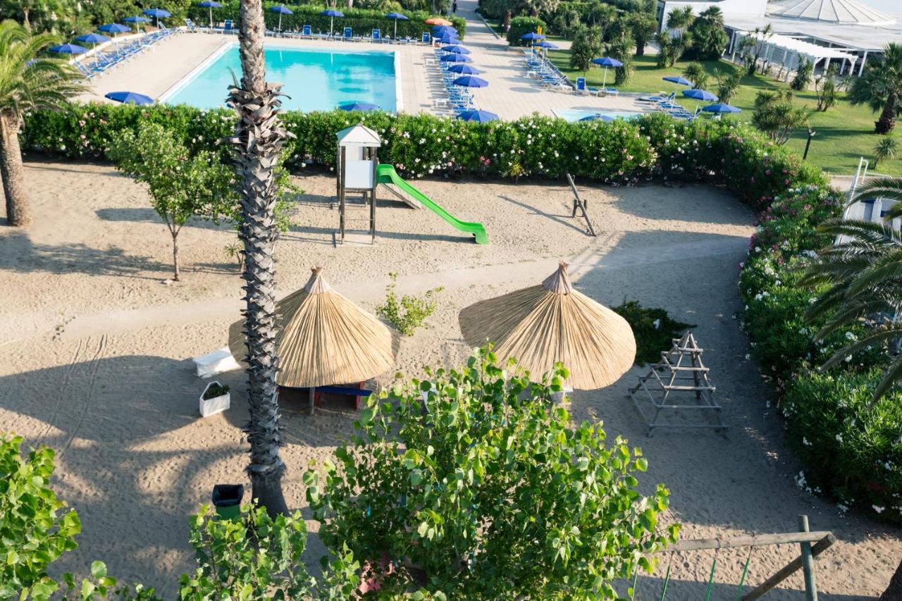 African Beach Hotel-Residence Manfredonia Zewnętrze zdjęcie
