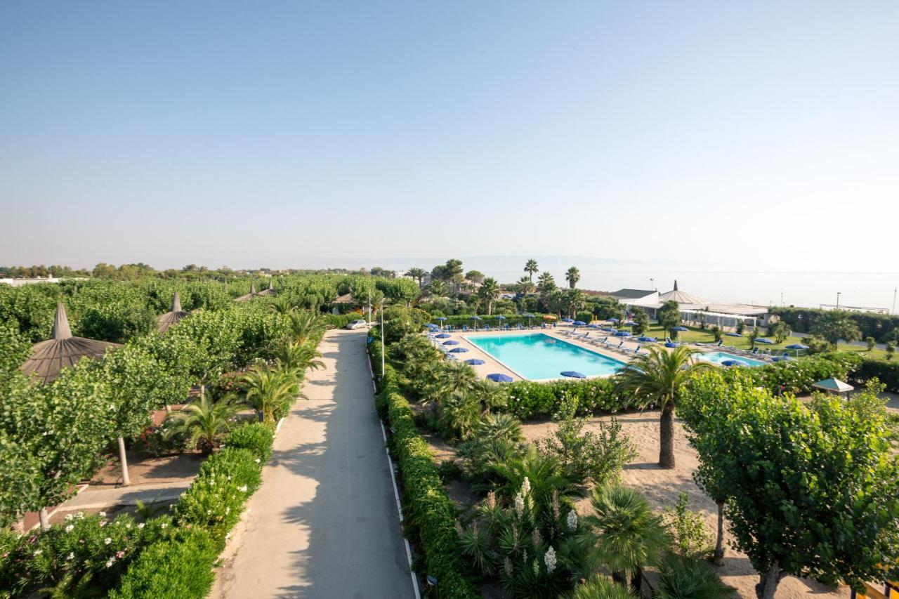 African Beach Hotel-Residence Manfredonia Zewnętrze zdjęcie