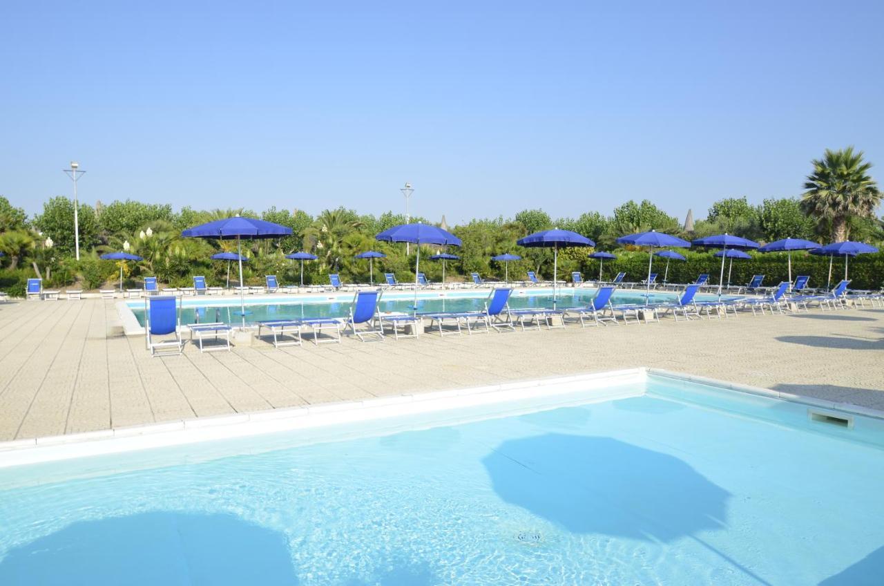 African Beach Hotel-Residence Manfredonia Zewnętrze zdjęcie