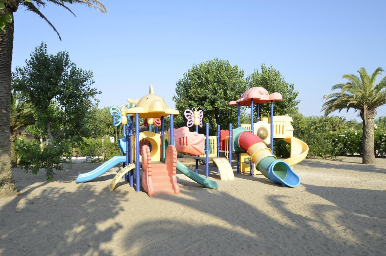 African Beach Hotel-Residence Manfredonia Zewnętrze zdjęcie